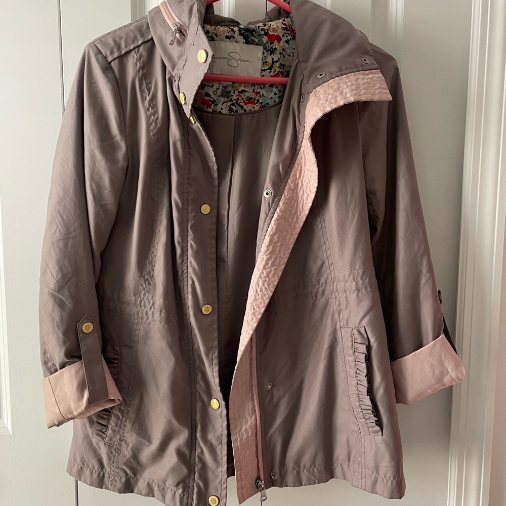 Stylish Women's Jacket in Taupe by [Jessica Simpson ]